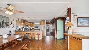 Dining - The Buffer Zone: Oceanfront Bliss in Bethany Beach (South Bethany)