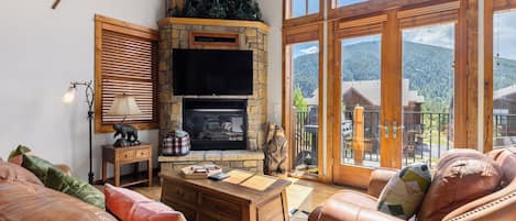 Smart TV, fireplace, DVD player