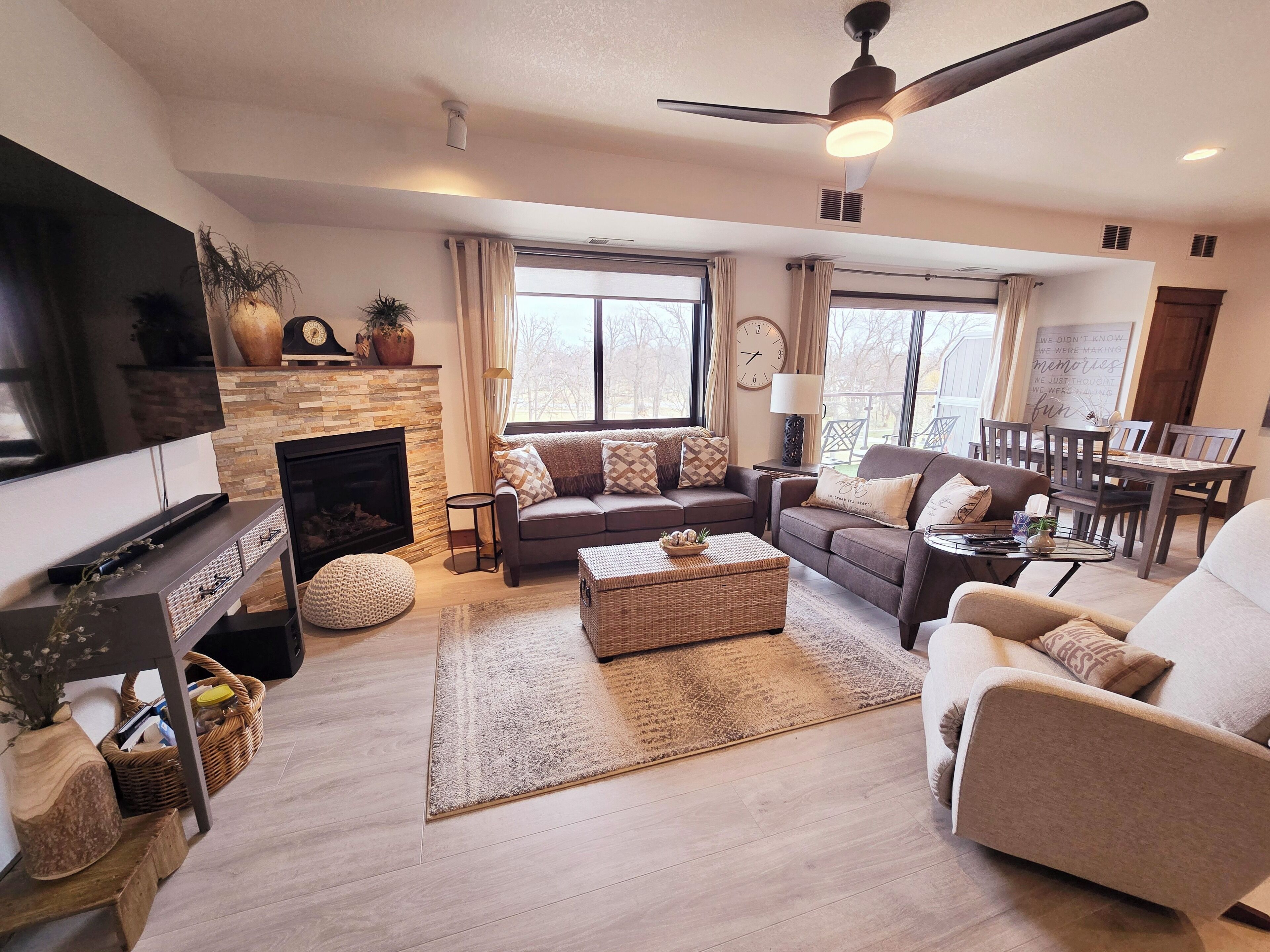 TV connectée, cheminée