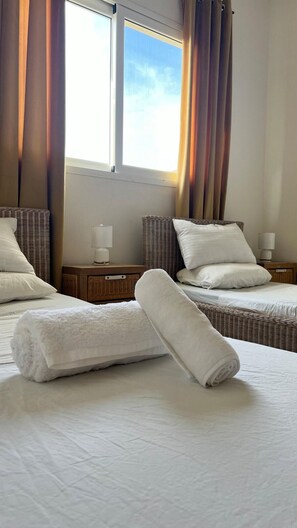 2 Schlafzimmer, Bügeleisen/Bügelbrett, kostenloses WLAN, Bettwäsche
