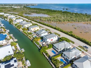 Exterior - Sombrero Siesta: Heated Pool & Stunning Canal Views (Marathon)