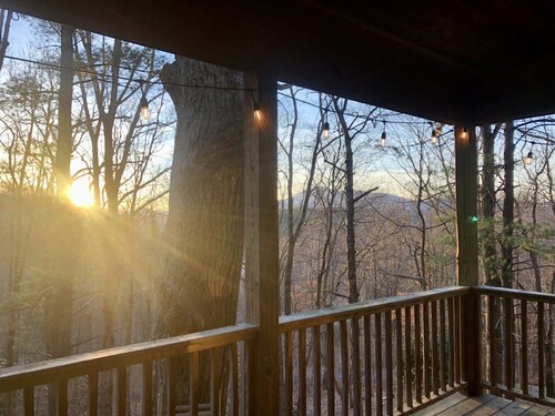 Modern 3BR/3BA Boone Cabin: Hot Tub, Game Room, Porch, Near Trails and Downtown