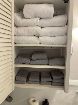 Interior - Historic Mill House
(Lexington)