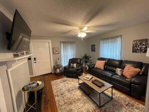 TV, offices - Historic Mill House
 (Lexington)