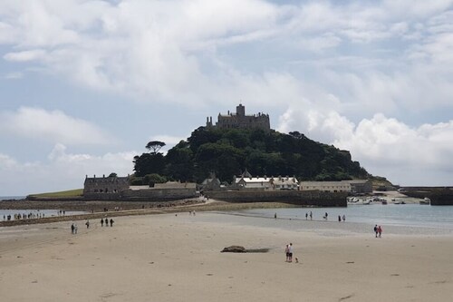 Serenity, seaside town in Penzance