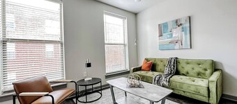 Sleepover | Lavish 1BD/1BA + Gym - Little Rock