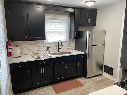 Quiet 2-bedroom home near downtown Lafayette, IN 