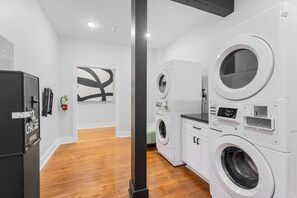 Interior - Stylish 1BR Condo in Biloxi with Game Room (Biloxi)