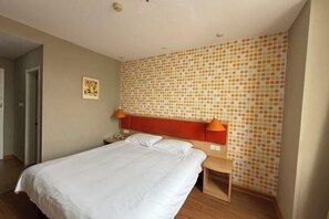 Room - Homeinn Hotel (Qingdao Zhengyang Middle Road Wanda Plaza) (Qingdao)
