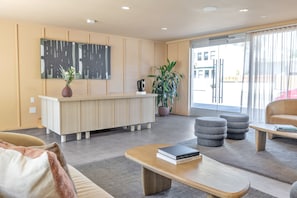 Sala de estar en el lobby