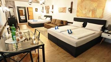 Basic Twin Room | Free WiFi