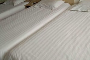 Room - Shijiazhuang Yiyou Express Hotel (Youyi South Street Hebei Province Letters and Calls Bureau Branch) (Shijiazhuang)