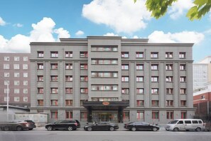 Unclassified image, 4 of 23, button - Reese Hotel (Beijing)