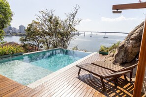 別墅 | 游泳池 | 室內游泳池