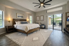 3 habitaciones, escritorio, tabla de planchar con plancha y wifi gratis 