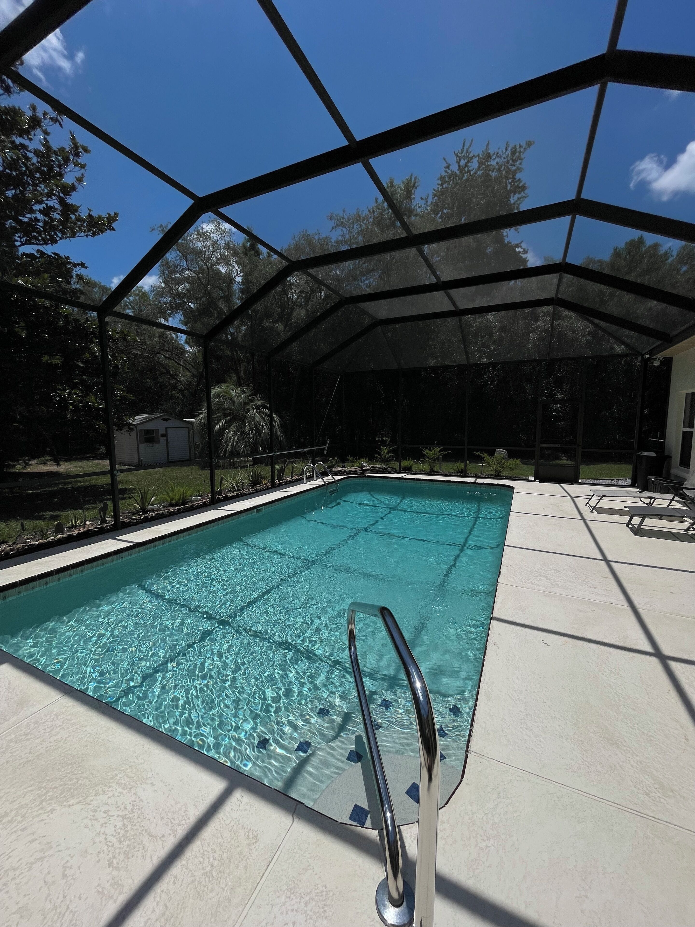 حمّام سباحة خارجي