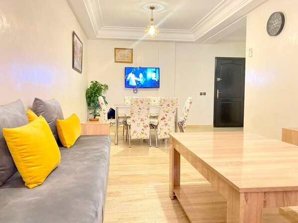 Living area - Modern Apartment In The Heart Of The City (Marrakech)