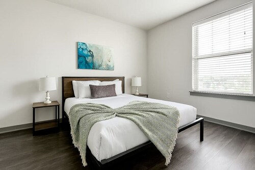 Sleepover | Plush 1BD/1BA + Gym - Little Rock