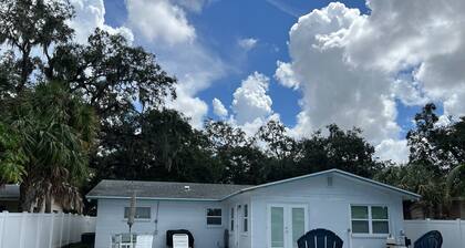 Charming 3-Bedroom Pool Home on a Dead-End Road - Close By Downtown and Beaches