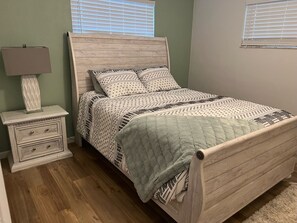 3 Schlafzimmer, Reisekinderbett, WLAN, Bettwäsche