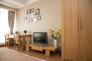 Unclassified image, 3 of 73, button - Seven Apartment Hotel (Hangzhou)