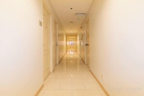 Unclassified image, 2 of 12, button - RedDoorz @ TJMG by Bel Air Polaris Makati (Makati)