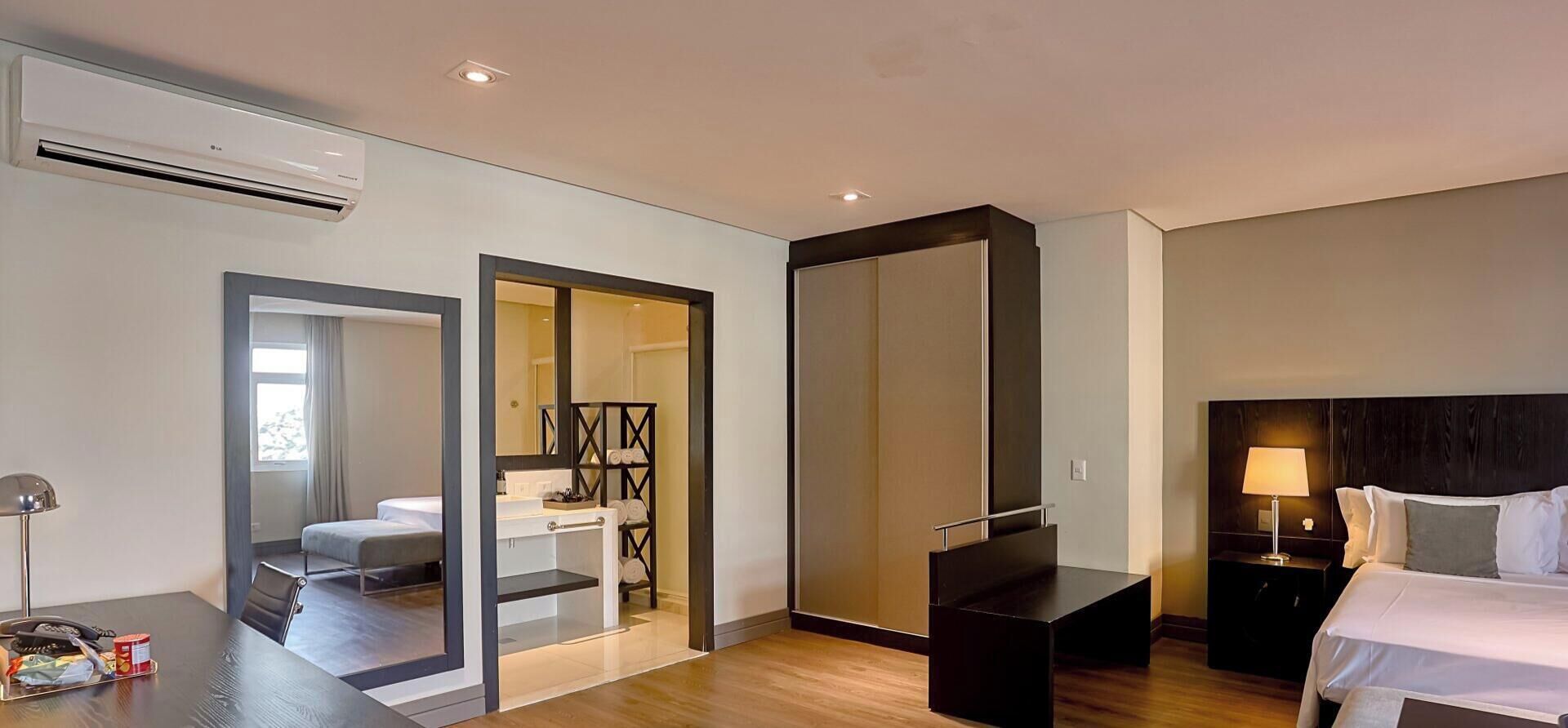 1 quarto, acesso à internet, roupa de cama