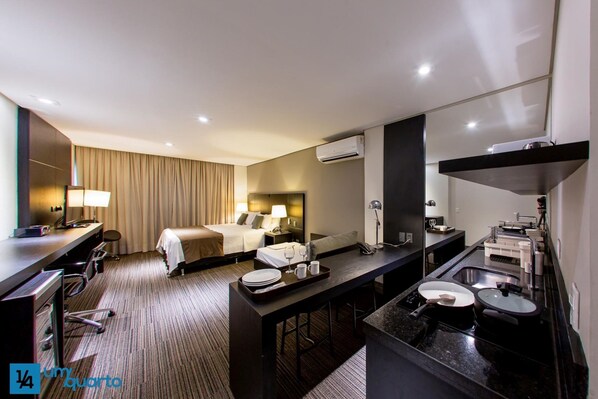 1 slaapkamer, een bureau, wifi, beddengoed