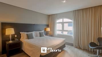 1 bedroom, desk, WiFi, bed sheets