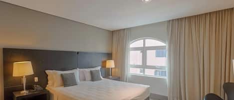 1 bedroom, desk, WiFi, bed sheets