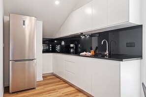 Fridge, microwave, oven, stovetop