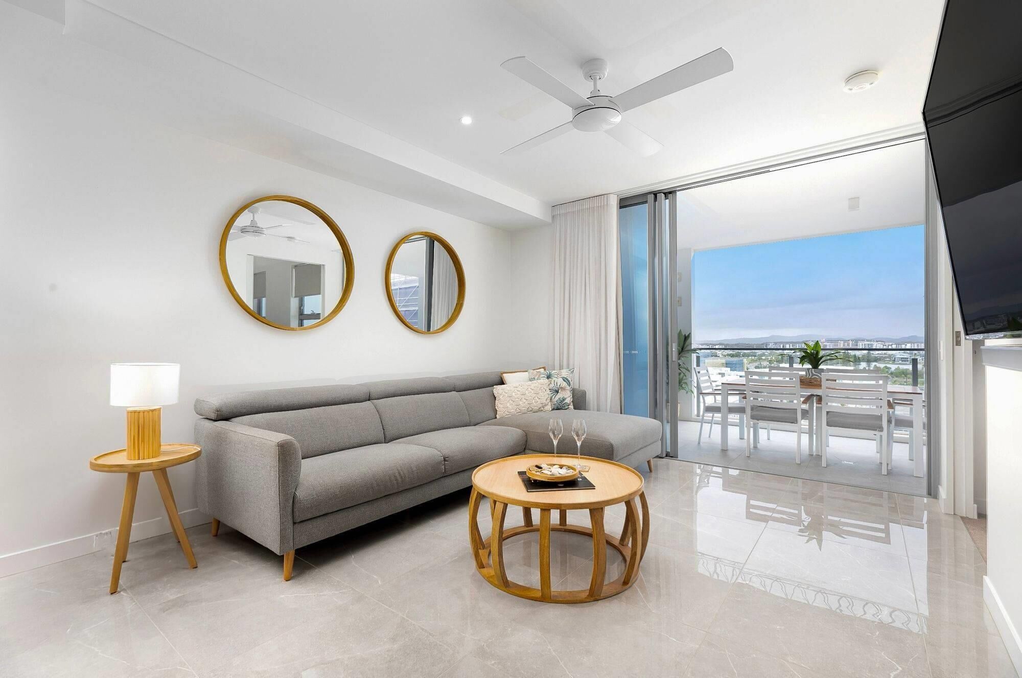 Een strijkplank/strijkijzer, gratis wifi