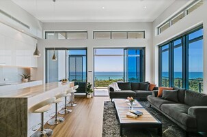 Iron/ironing board, free WiFi