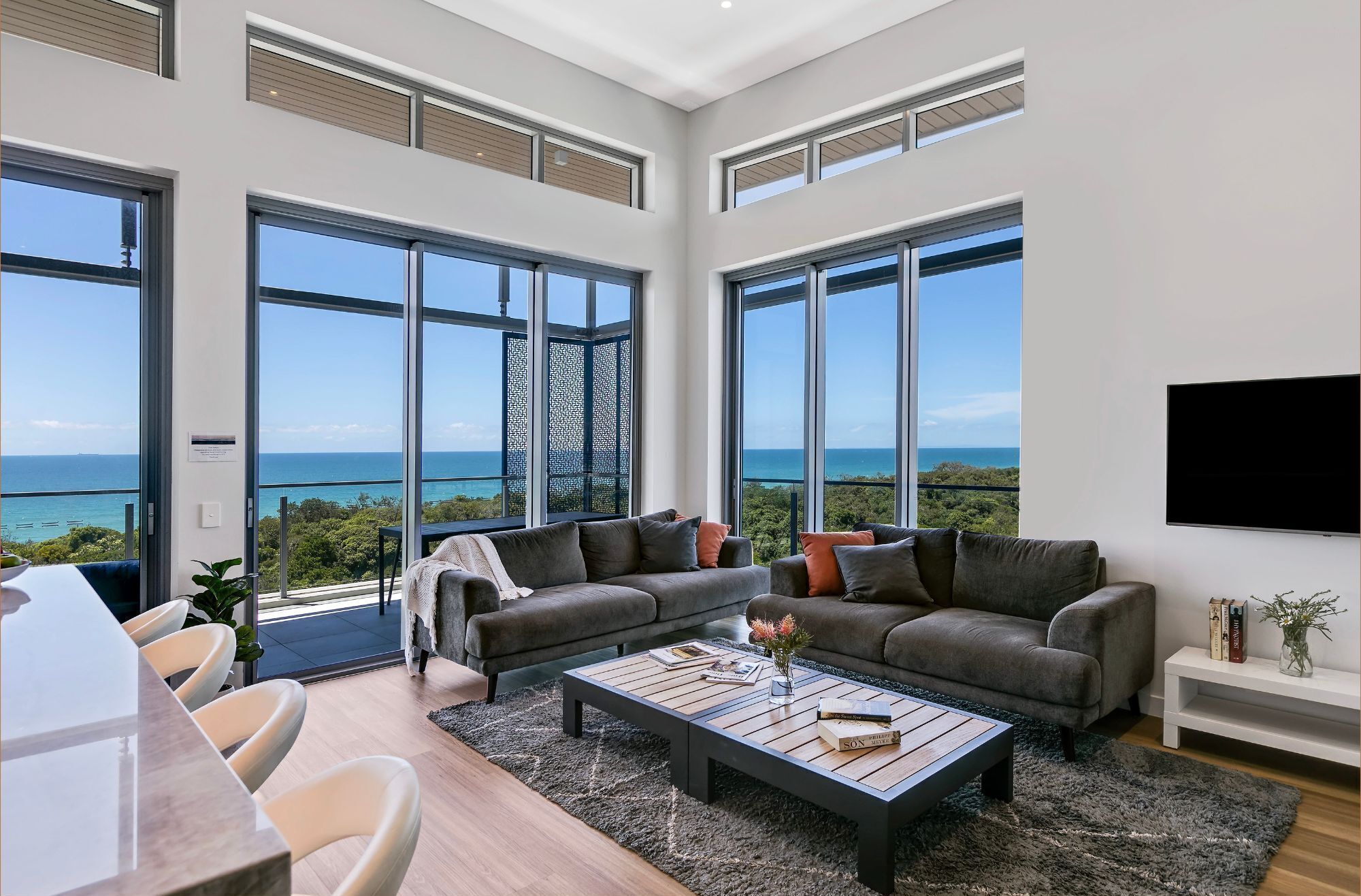Luxury Penthouse, 3 Bedrooms, Ocean View (Oceanus) | Living area | TV