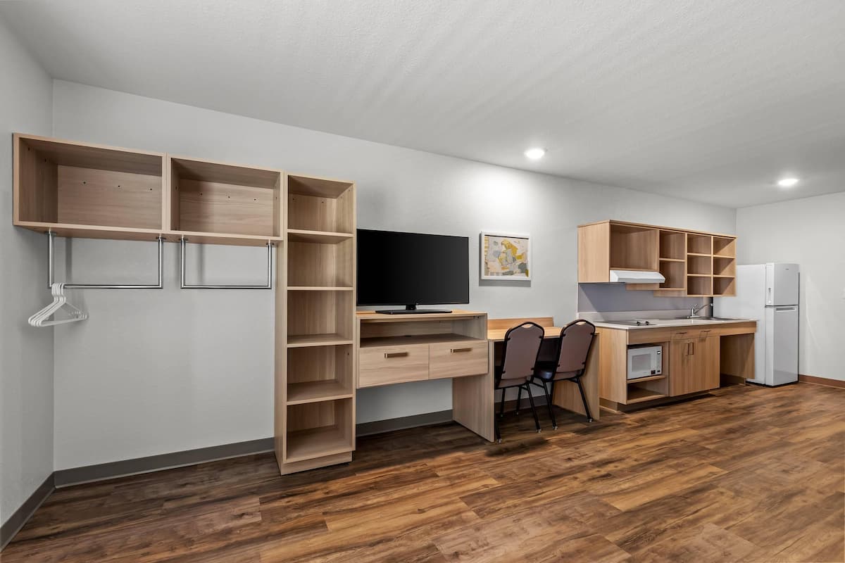 Skrivbord, gratis wi-fi och sängkläder