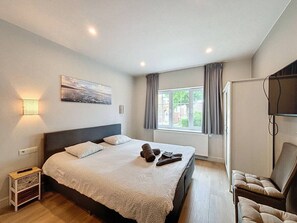 5 多间卧室、旅行婴儿床、免费 WiFi