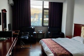 Room - Shidian Yunlai Hotel (Shidian)