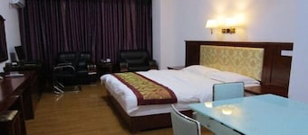 Shidian Yunlai Hotel