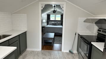 Frigorifero, microonde, forno, tostapane