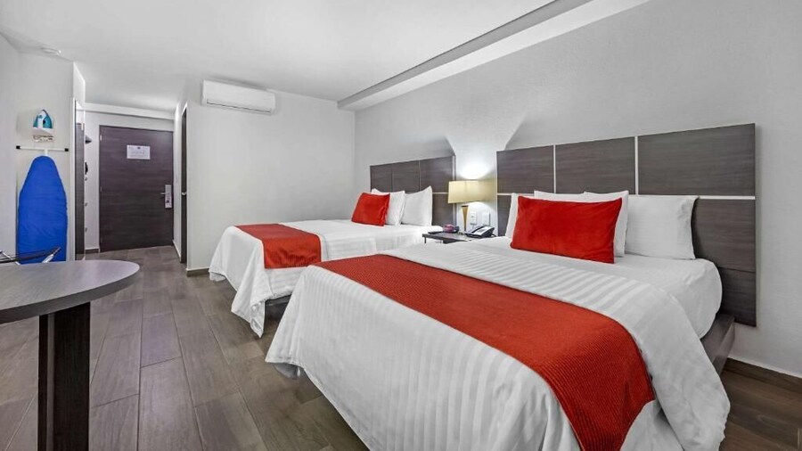 BeWow Hotel Querétaro