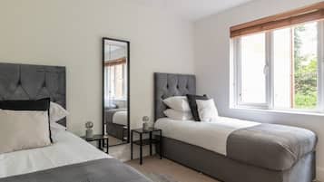 2 bedrooms, iron/ironing board, Internet, bed sheets