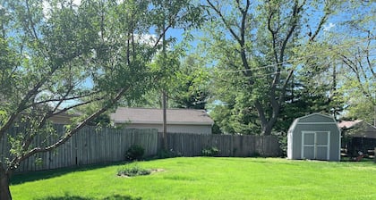 3-bedroom house in charming Champaign 6 minutes from State Farm Center