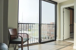 Interior - Sleepover | Elegant 1BD/1BA - Downtown Des Moines (Des Moines)