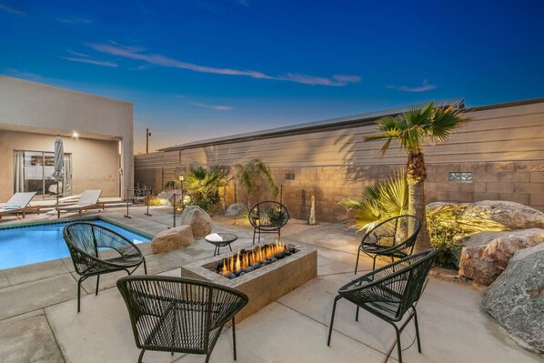 Outdoor pool, a heated pool