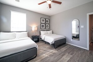 2 dormitorios, tabla de planchar con plancha, wifi