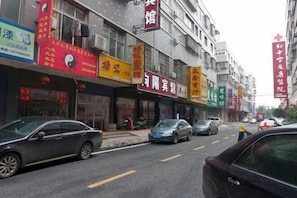 Free self parking - Xiangtan Xiangyang Hotel (Xiangtan County)