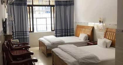 Beihai Tongle Hotel (No.3 Middle School Beibuwan Square Branch)
