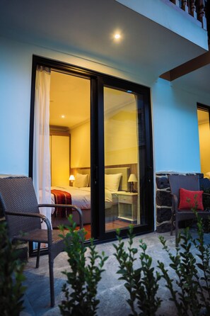 Habitación doble superior, balcón, vistas al jardín | Terraza o patio