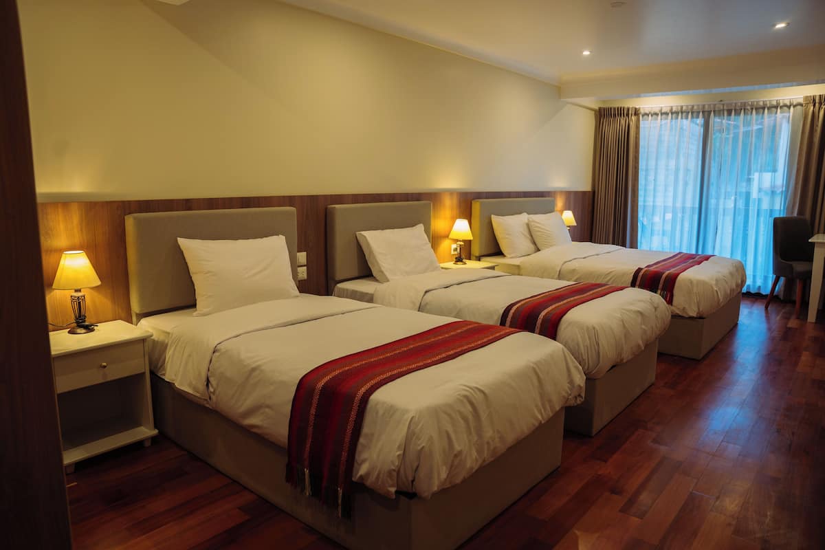 In-room safe, desk, laptop workspace, free WiFi