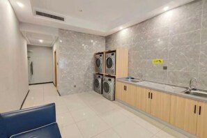 Laundry room - Huali Hotel (Kunshan Golden Eagle International Shopping Center) (Kunshan)
